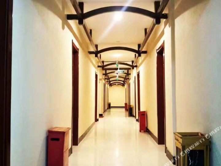 成县绵阳大酒店