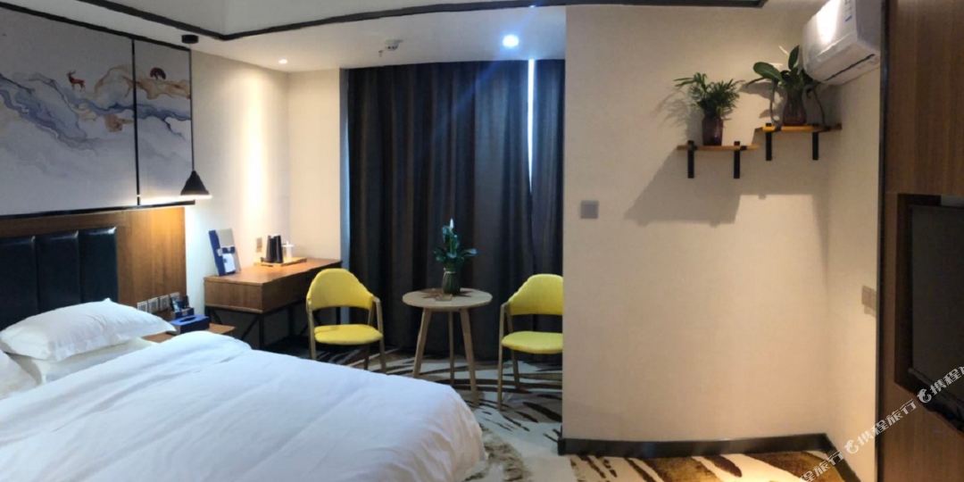 乌鲁木齐祥太苑酒店(经开万达广场高铁站店)