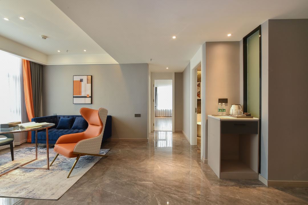 SanyI Hotel