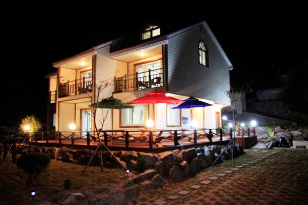 Geojedo Seven Pension