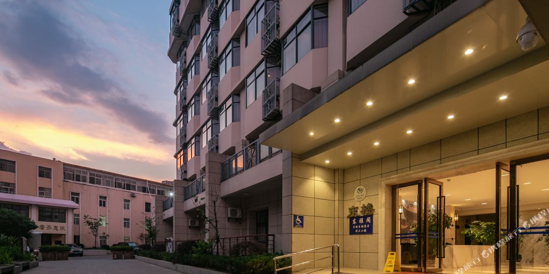 昆明市官大酒店(东楼)