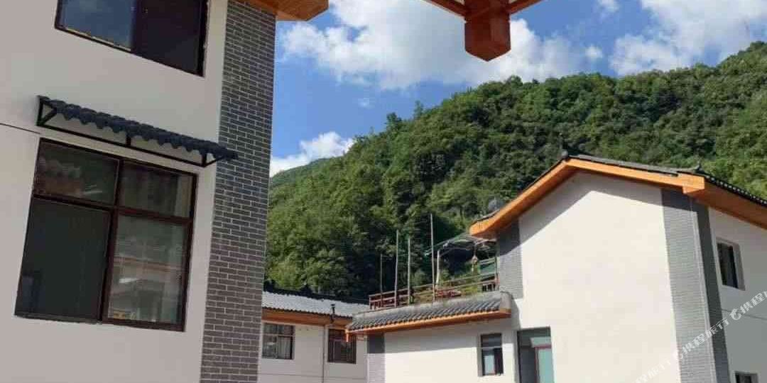 神农架车沟驿站(7号点)
