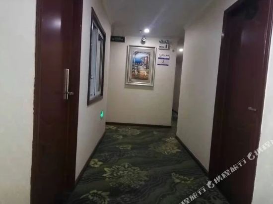 鑫锦添旅馆