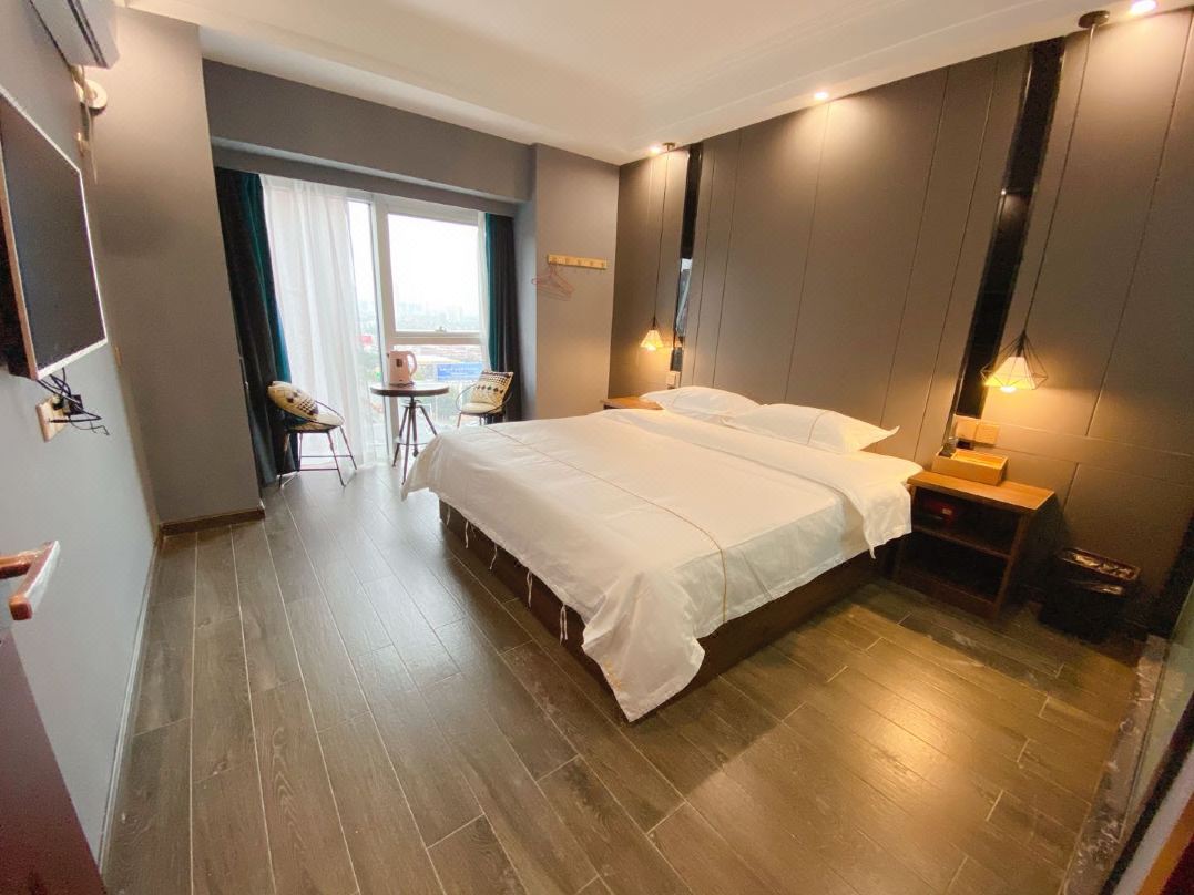 Changde Zhishang Hotel