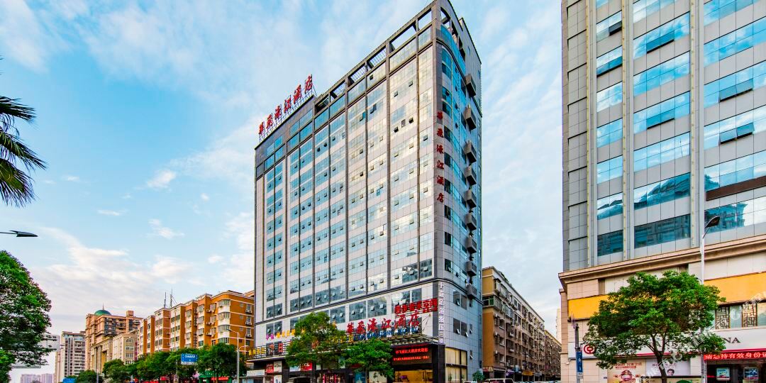 华飞江濠大酒店