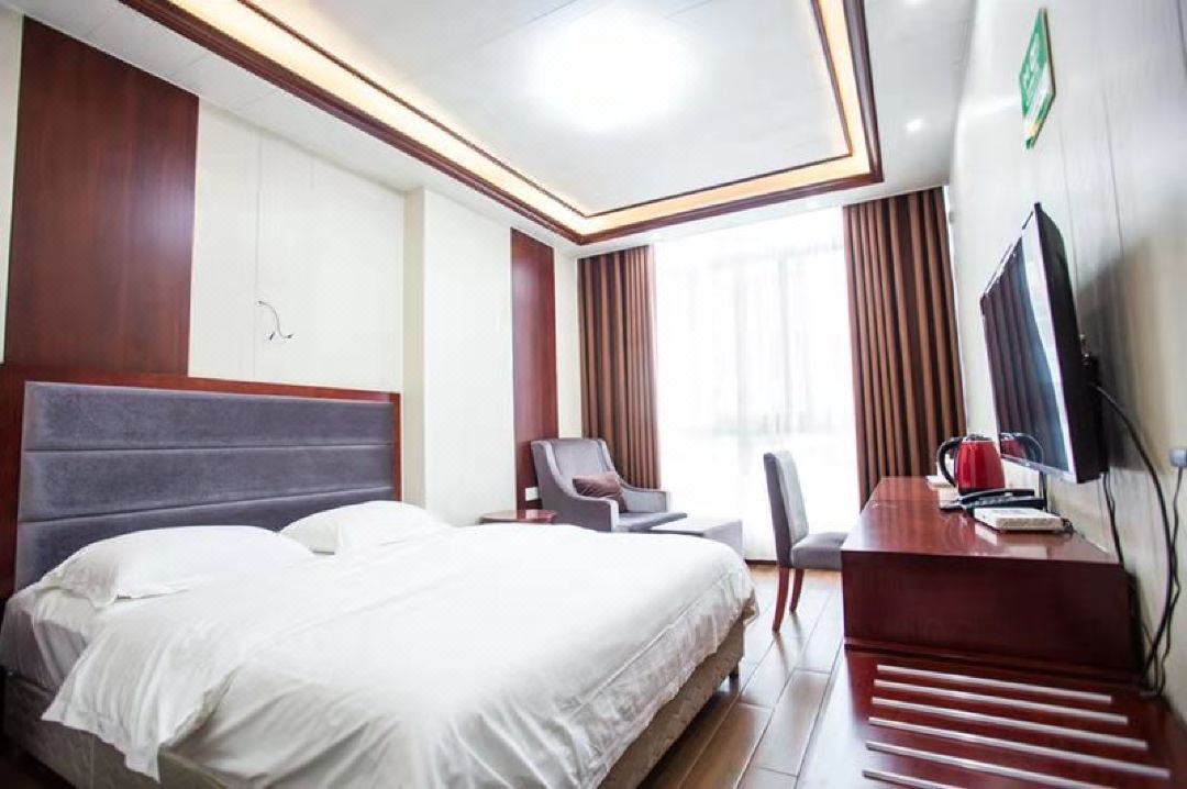Santai Elegant Restaurant Hotel