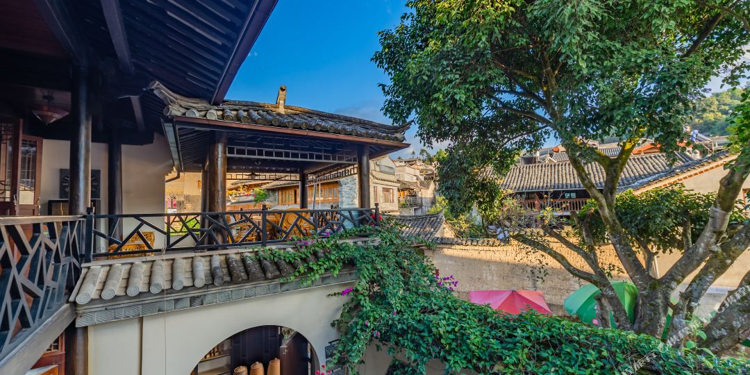陌禾舒馨全景东温泉酒店(腾冲和顺大扯井店)