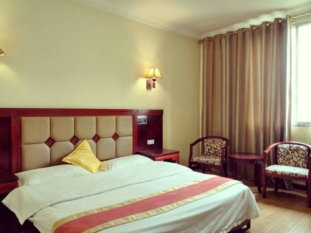 Taixiang Business Hotel (Guangxi Normal University)