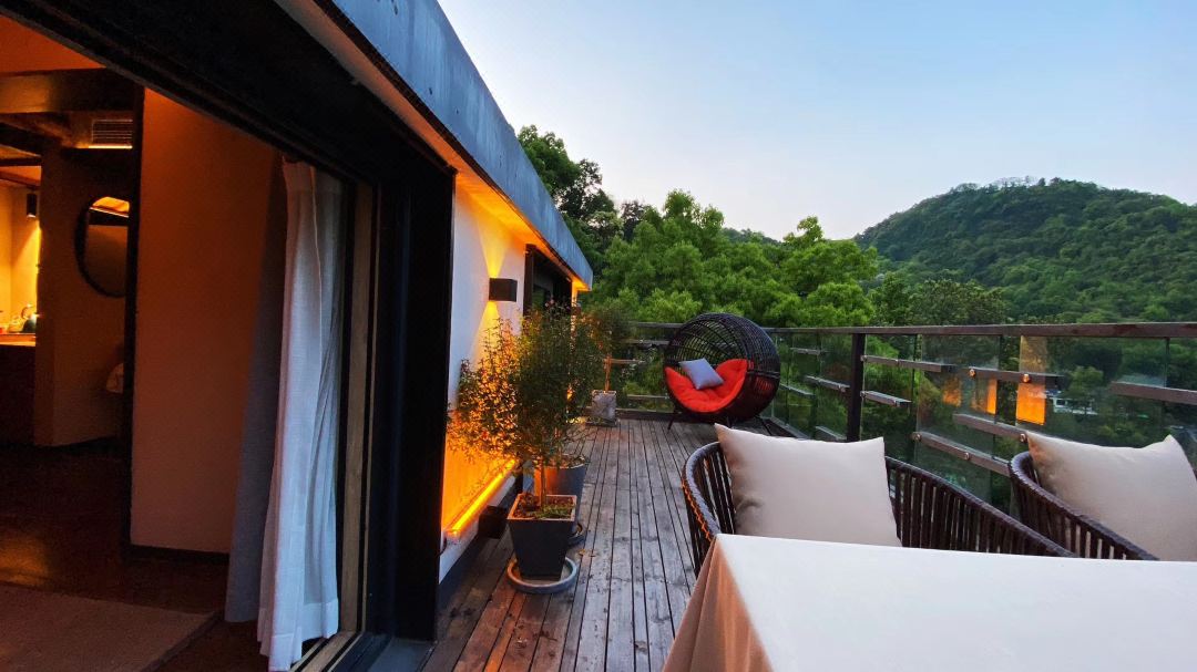 Wuta Xinshe (Hangzhou West Lake)