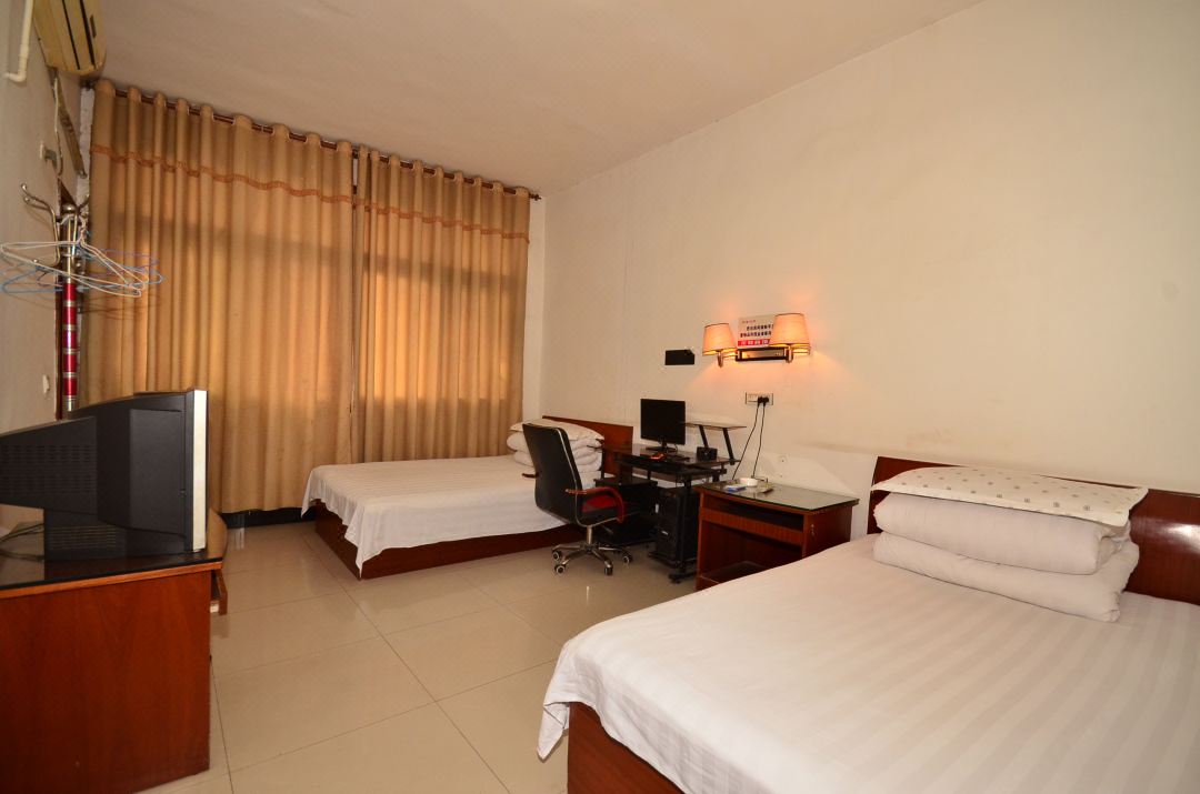 QianJiang LongYi hotel