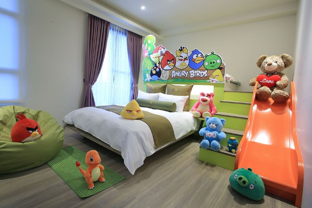 Early Summer B&B