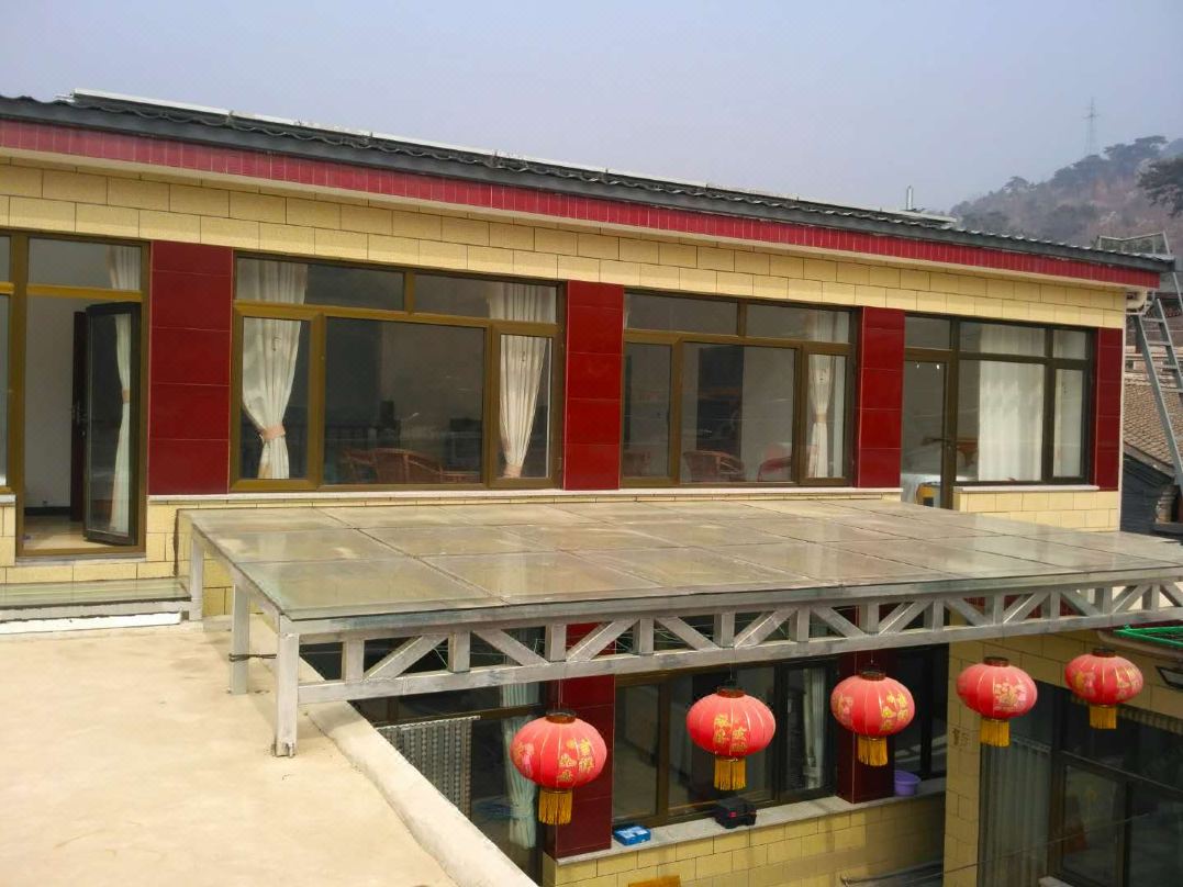 Beijing Sunshine Courtyard Farmhouse
