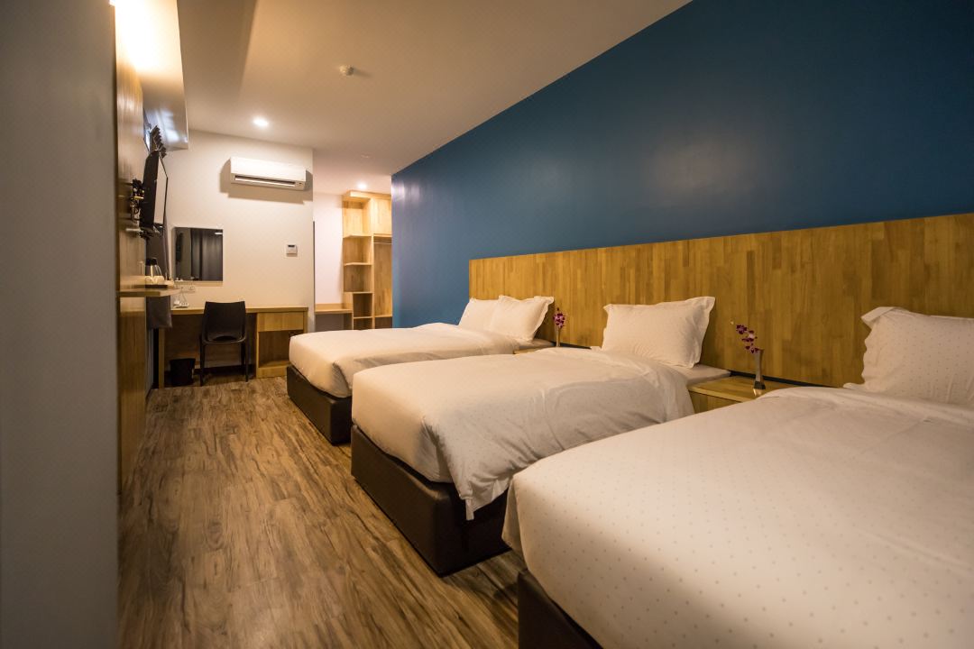3-Plus Hotel