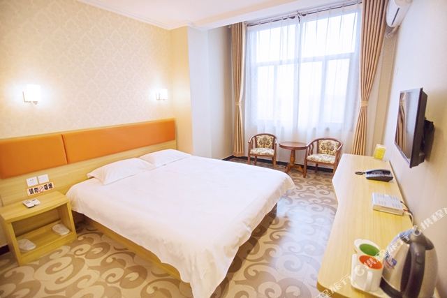 派柏云酒店(深州西外环高速口店)