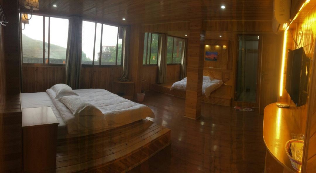 Weiwei Inn