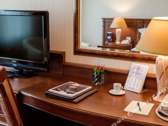 Crystal Palace Boutique Hotel - Tap to explore photos