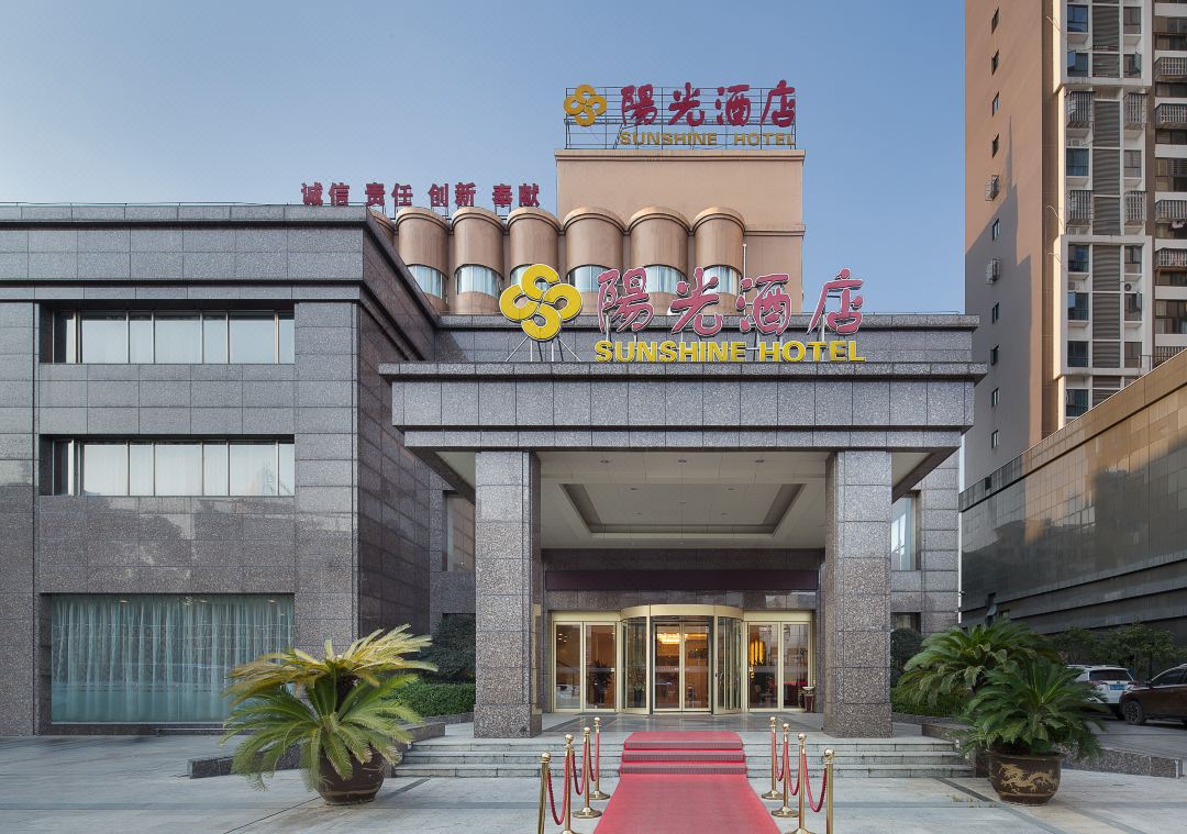 Sunshine Hotel