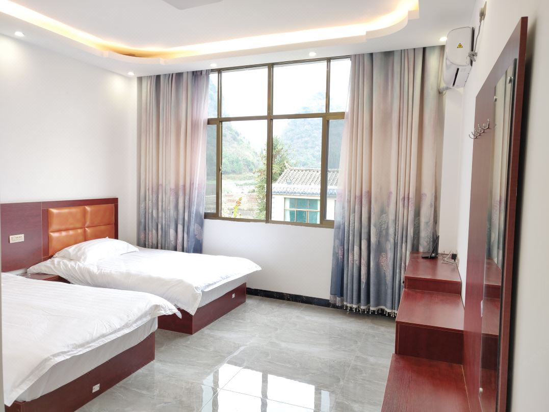 Luoping Yongkang Accommodation