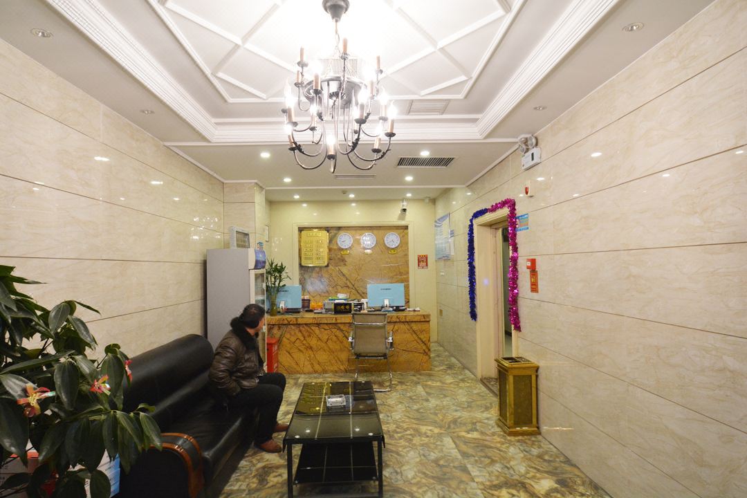 Luohe Xinyue Express Hotel