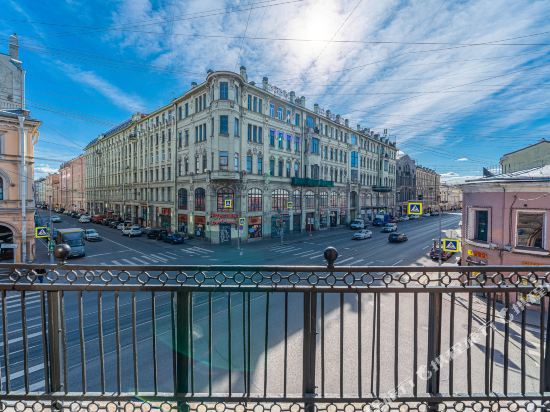 Kravt Sadovaya Hotel - Tap to explore photos