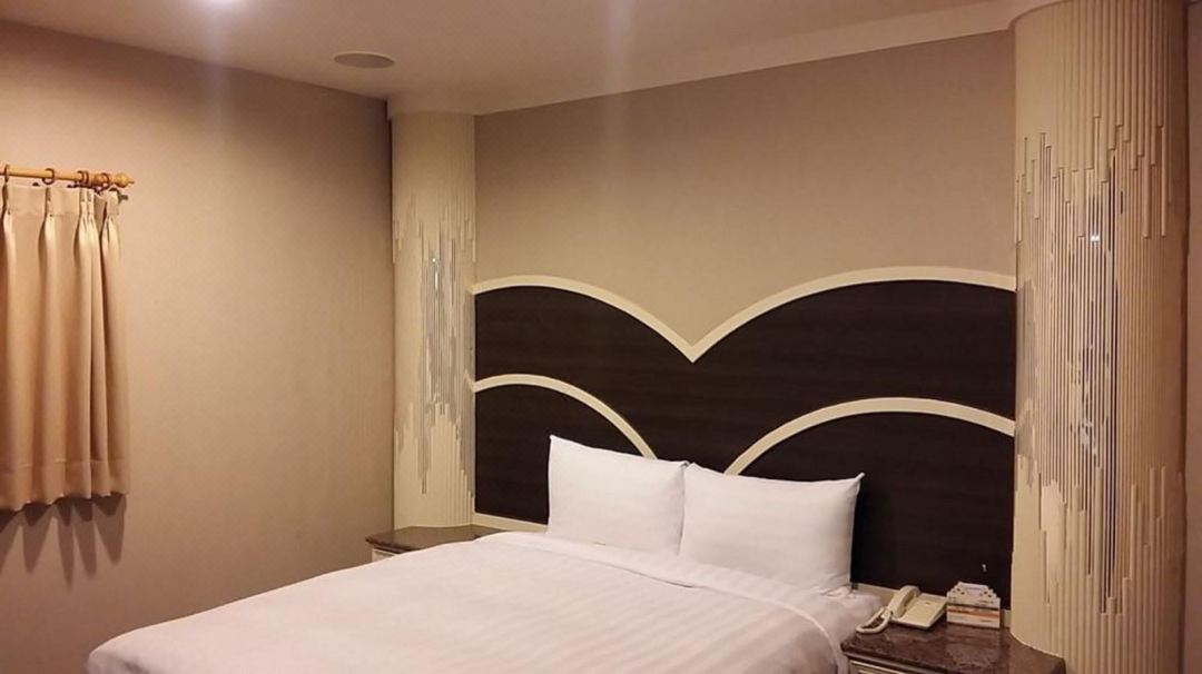 Ta Lee Commercial Hotel