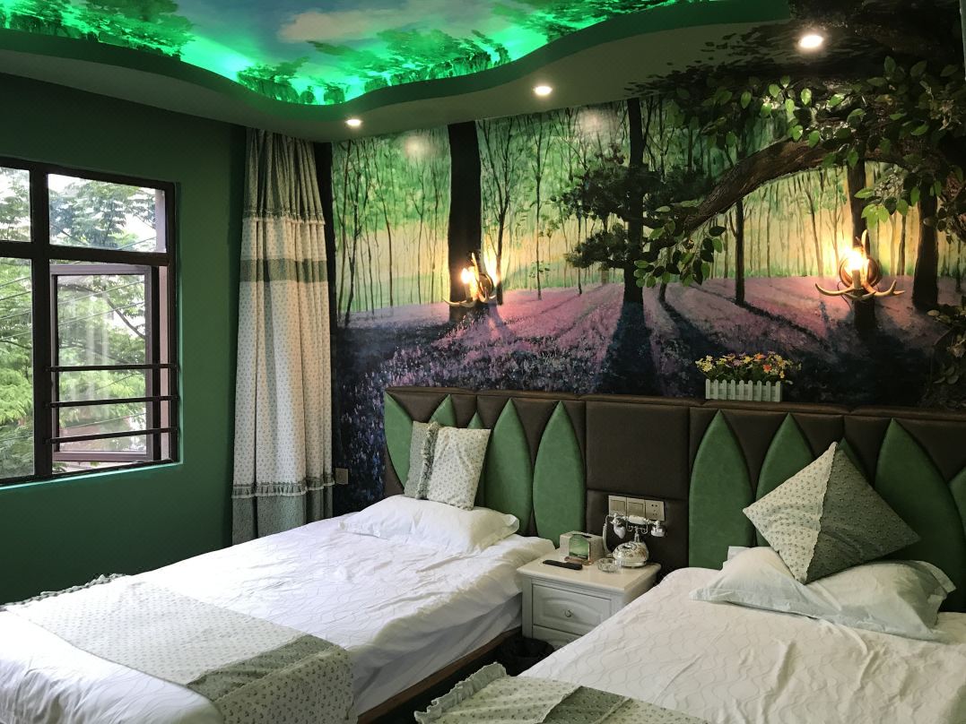 Shizhushanse Theme Garden Hotel