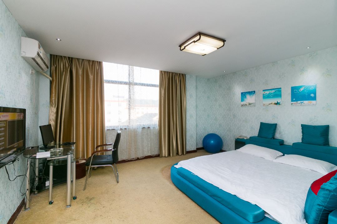 Junhao Business Motel