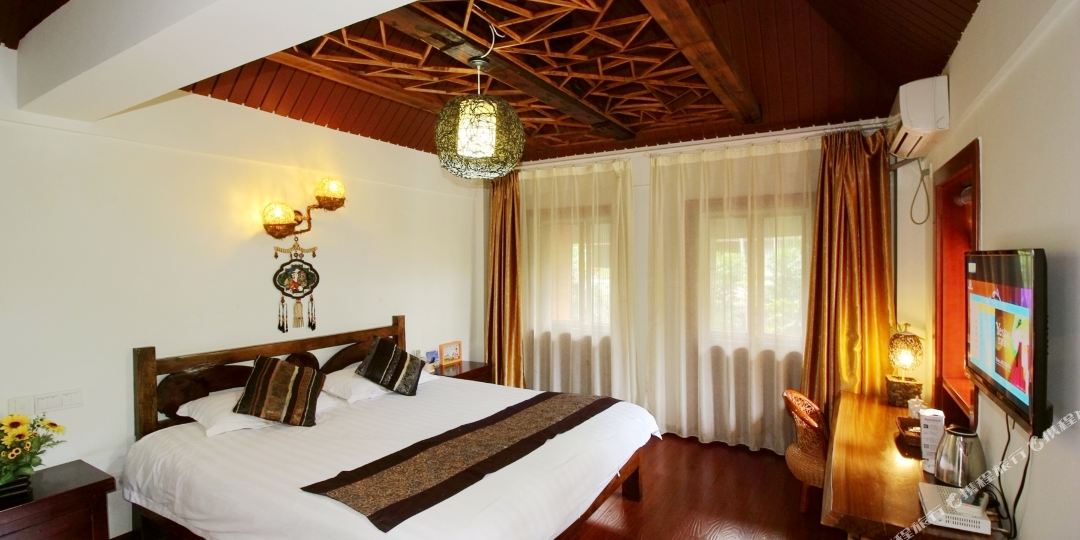 西双版纳夜来香客栈(告庄西双景星光夜市店)