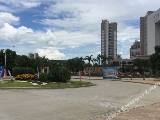 阳江保利南海湾海景公寓(果岭大道分店)
