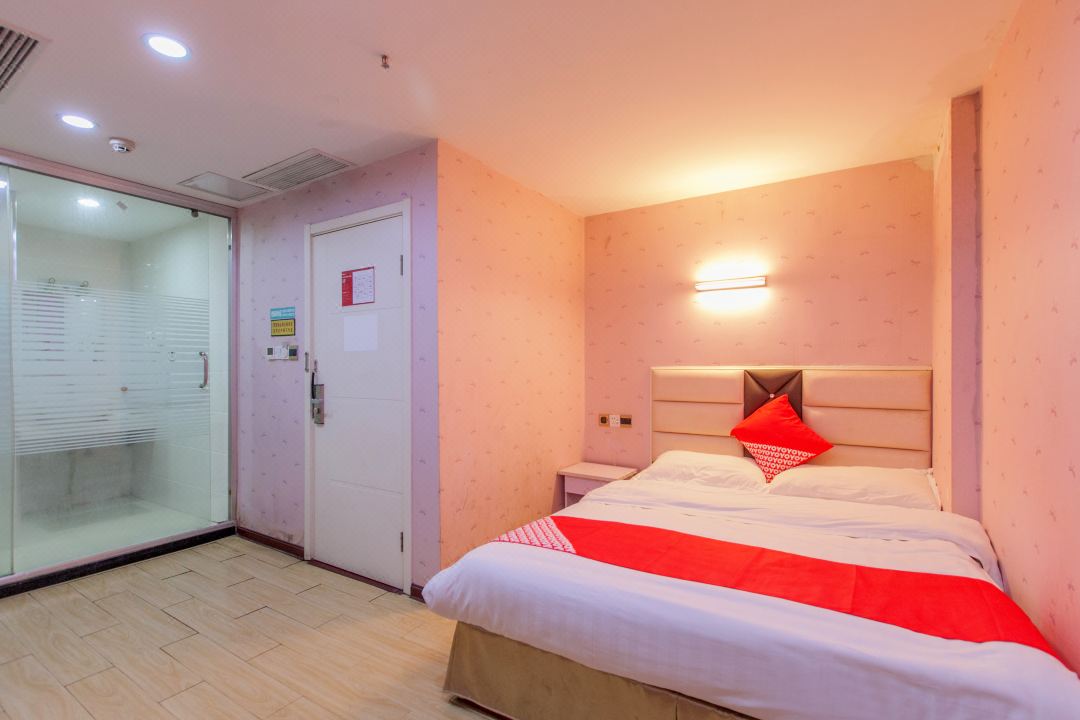Huangshi Menghao Fashion Hotel