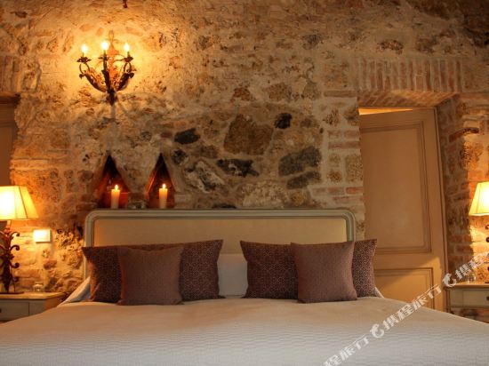 Borgo Santo Pietro - Tap to explore photos