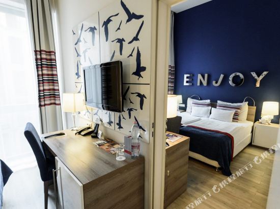 Estilo Fashion Hotel - Tap to explore photos