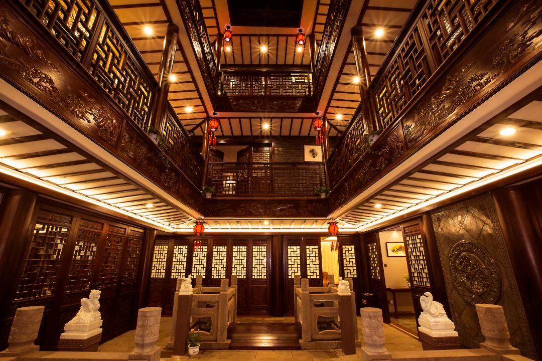 Fenghuangcheng Old Siheyuan Hotel