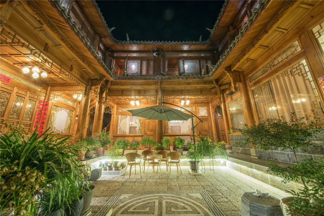 Lijiang Shuhe Xiangyangju Inn (Shuhe Ancient Town Branch)