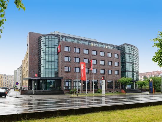 Ibis Rostock Am Stadthafen Rostock Kreisfreie Stadt Price
