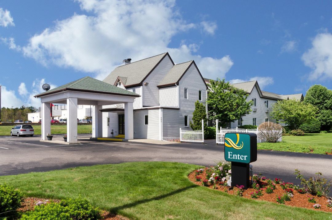 Residences at Solomon Pond
