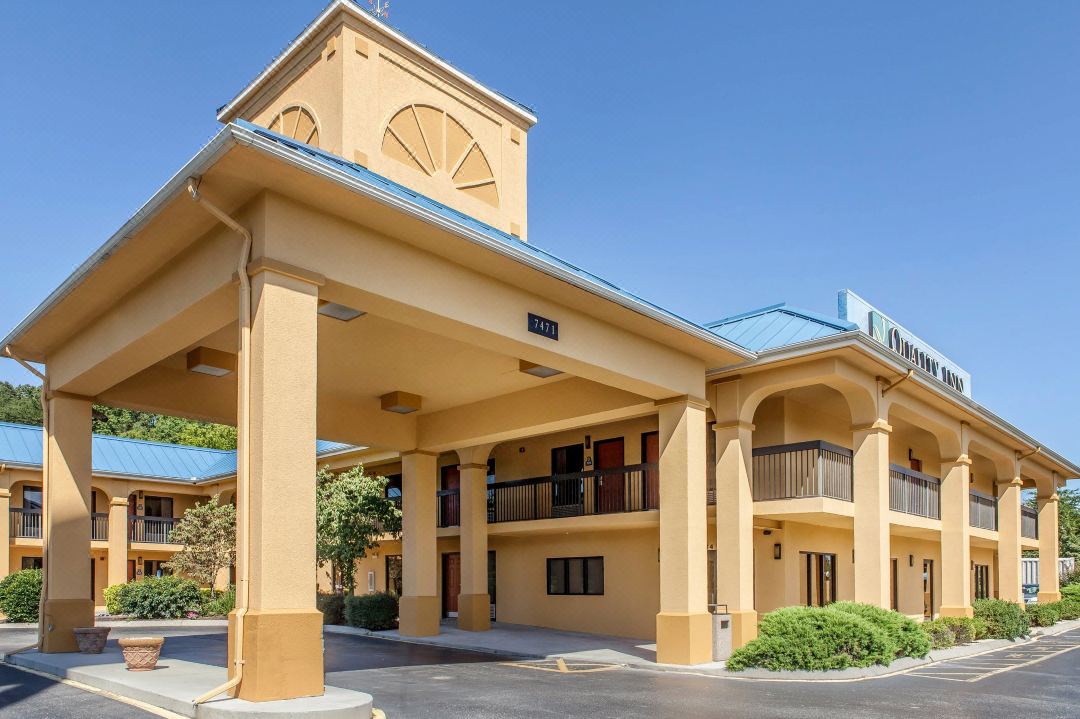 Travelodge by Wyndham Knoxville East