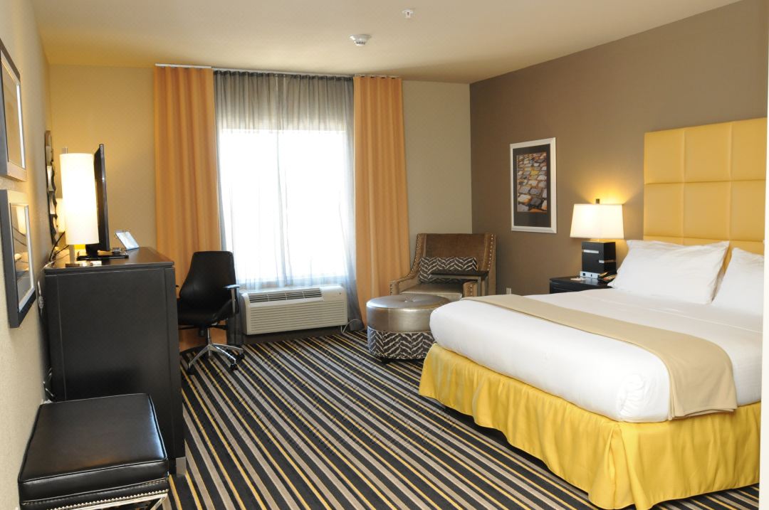 Holiday Inn Express Covington-Madisonville