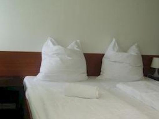 Elbgalerie Hotel Hamburg Price Address Reviews