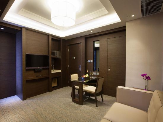Rosedale Hotel Kowloon - Tap to explore photos