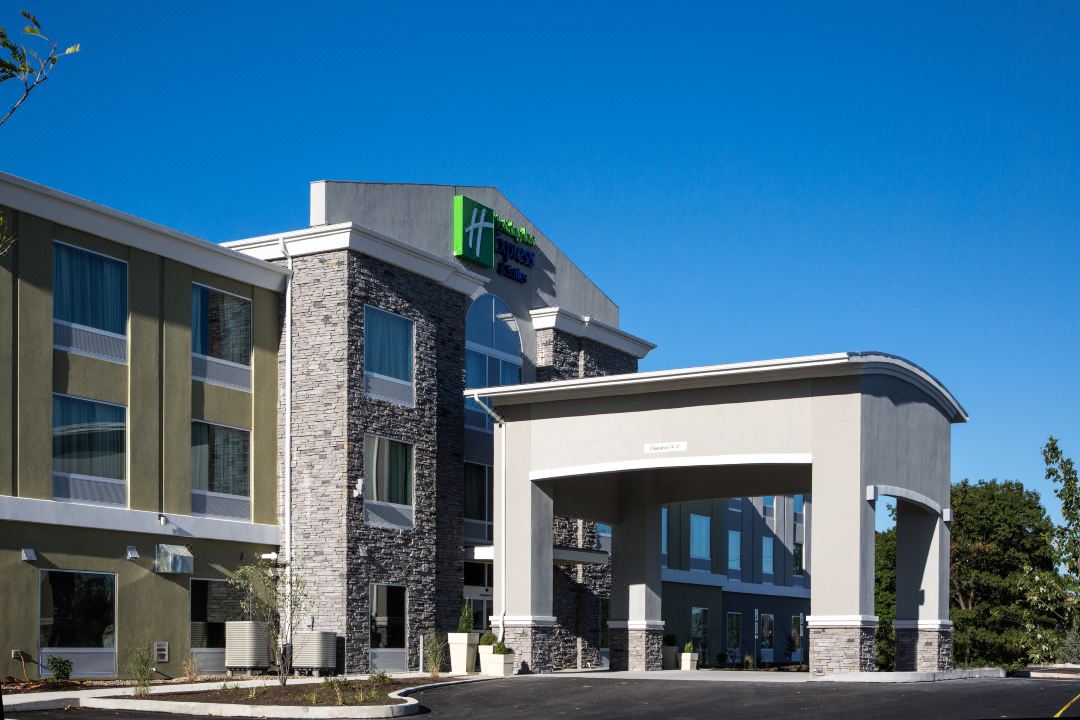 Holiday Inn Express & Suites CARLISLE - HARRISBURG AREA by IHG