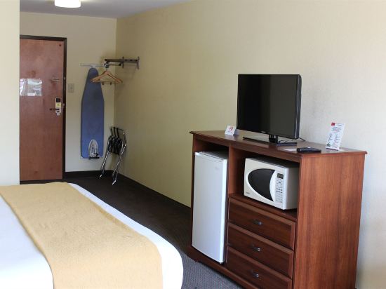 econo lodge andrews afb