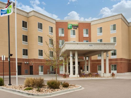 Holiday Inn Express Hotel & Suites Denver North - Thornton, an IHG Hotel - Tap to explore photos