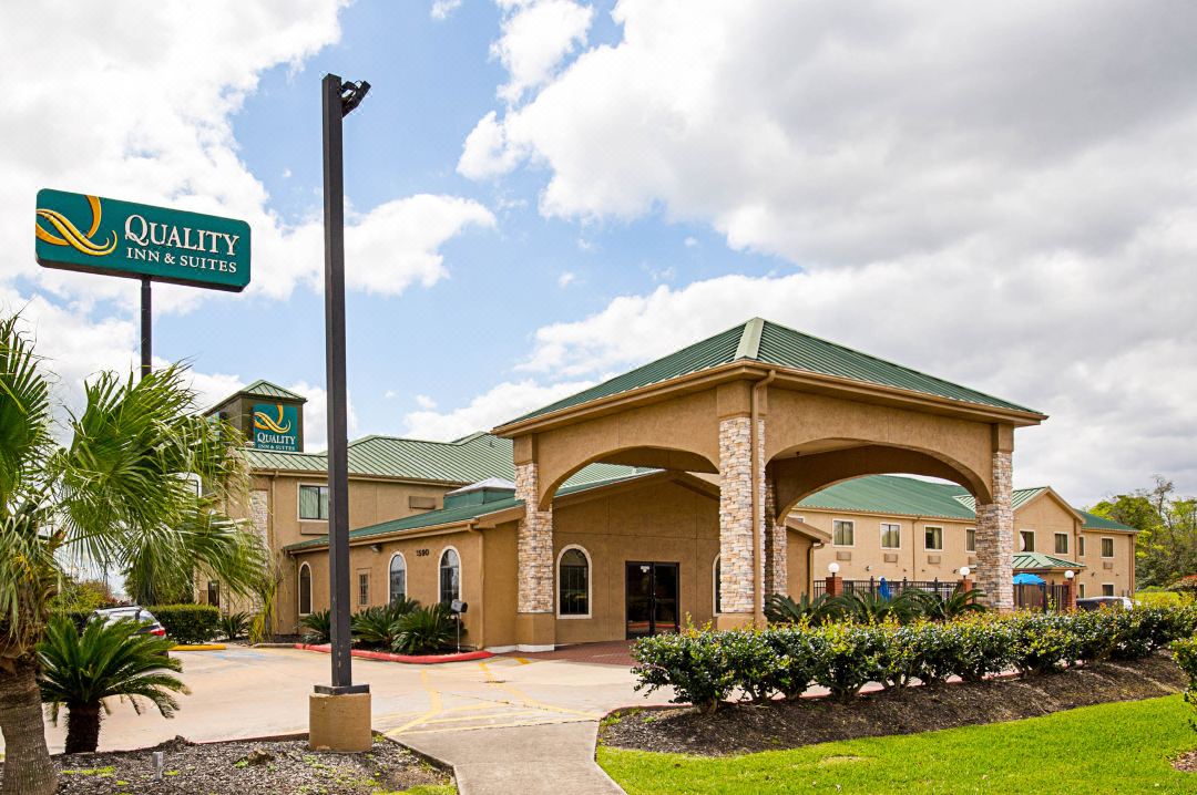 Quality Inn & Suites