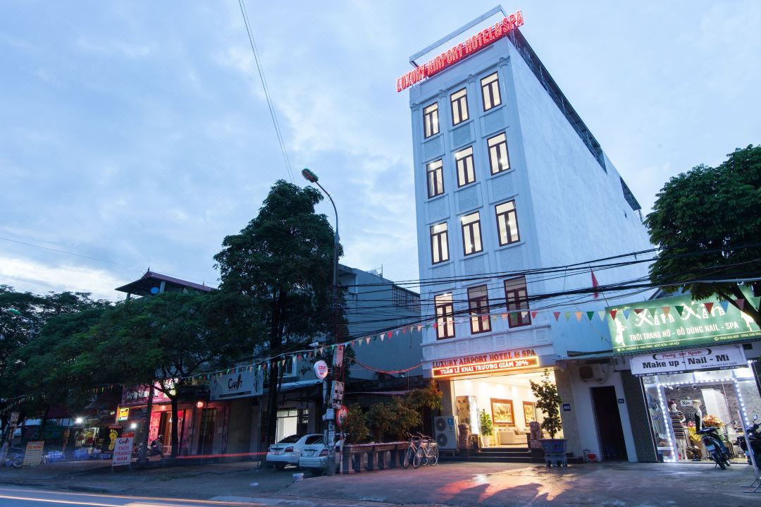 Luxury Airport Hotel Travel