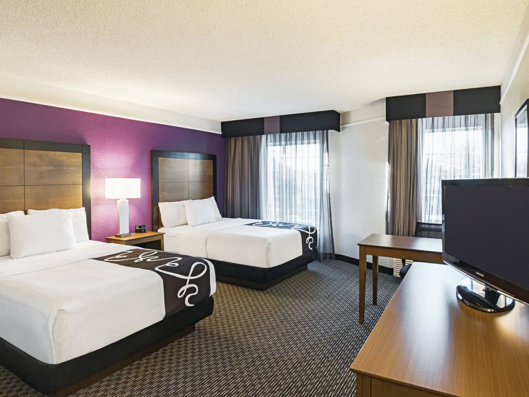 La Quinta Inn & Suites by Wyndham Fort Worth North
