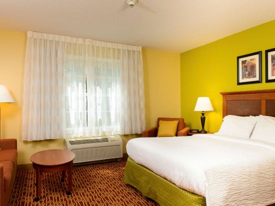 TownePlace Suites Bowie Town Center - Tap to explore photos