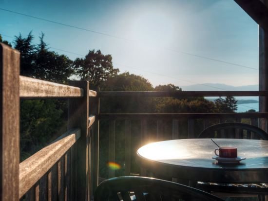 Zenitude Aparthotel Evian Terrasses du Lac Ascend Collection - Tap to explore photos