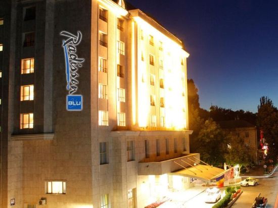 Radisson Blu Leogrand Hotel - Tap to explore photos