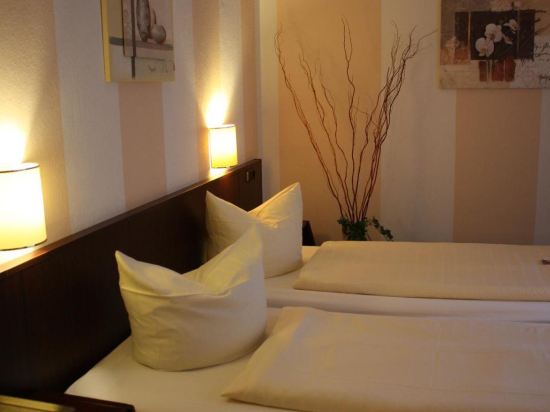 Hotel Senator Bielefeld 6 3 5 5 Hotel Price Address Reviews